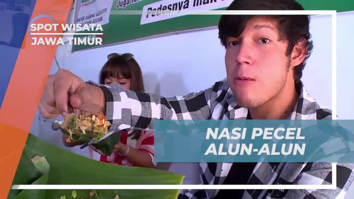Cicipi Sensasi Nasi Pecel Pedas di Alun-alun Nganjuk