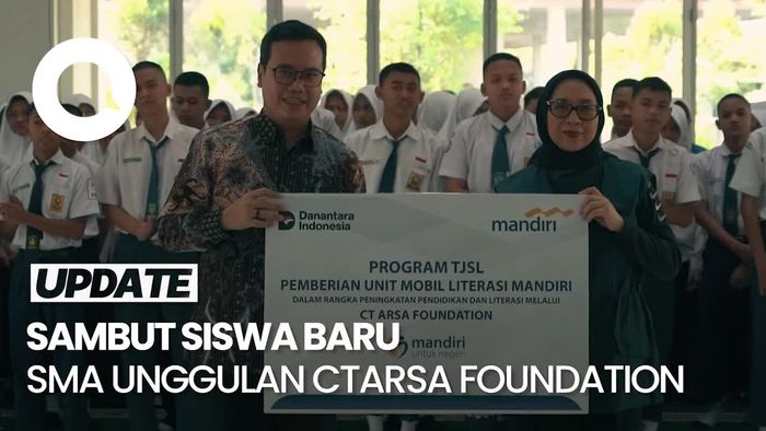 Sambut Siswa Baru SMA Unggulan CTARSA Foundation