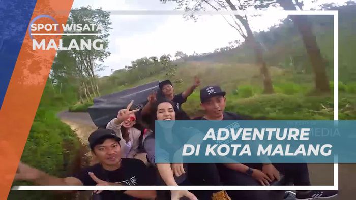 Berpetualang Menaklukkan Air Terjun Indah di Banyu Anjlok, Malang