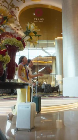 Video: Mau Staycation Mewah & Murah Bareng Keluarga, ke Trans Luxury Hotel Aja!