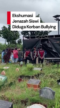 Video Polisi Bongkar Makam Murid SD Diduga Korban Bullying di Padang
