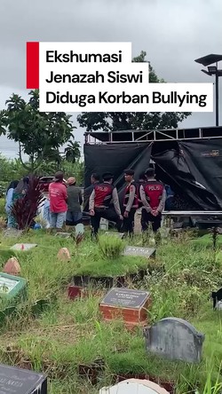 Video Polisi Bongkar Makam Murid SD Diduga Korban Bullying di Padang