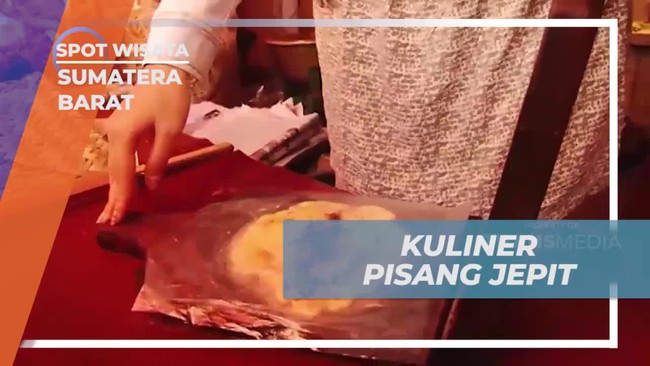 Berburu Kuliner Pisang Jepit di Pasar Atas, Sumatera Barat  