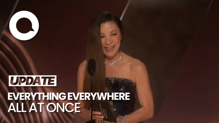 Michelle Yeoh Bahagia Terima Kemenangan Pertama di Golden Globe  2023